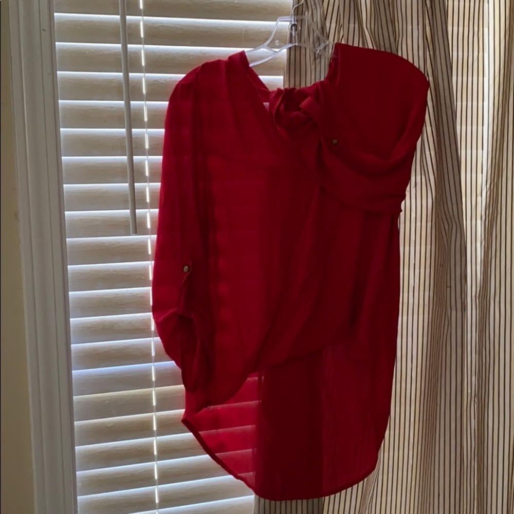 Red top w/crossed front which switches in the back